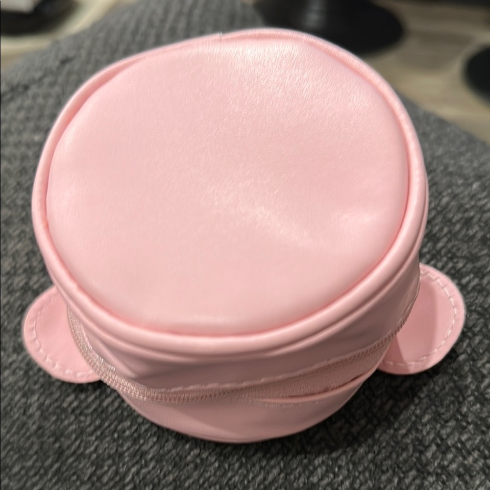 HELLO KITTY STORAGE POUCH NWOT - Picture 2 of 3